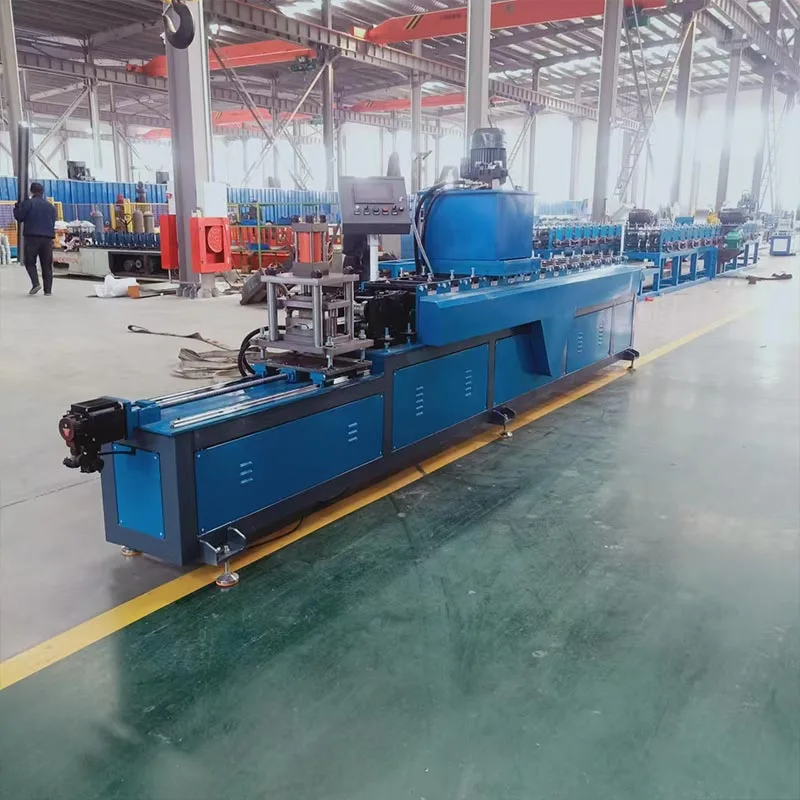 Fence roll form machine